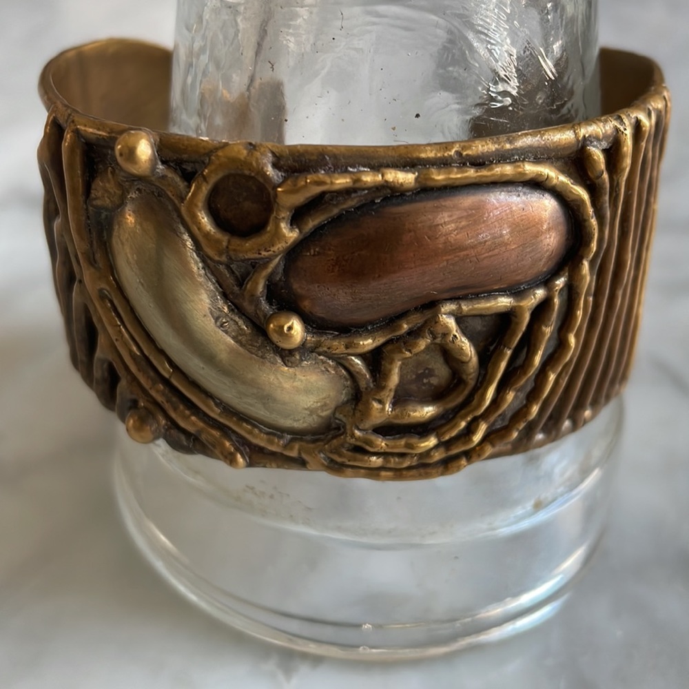 Vintage brass copper cuff bracelet - Picture 2 of 7